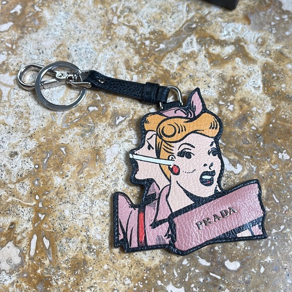 Prada keychain , two sided fun !!! New with box and tag. - Picture 3 of 5